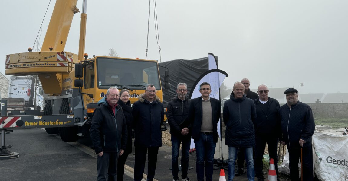 Finistère Habitat, le Conseil départemental du Finistère et la commune de Plouhinec lancent le chantier de 4 nouveaux logements, dans le lotissement René Quillivic.