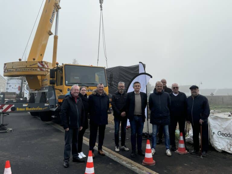 Finistère Habitat, le Conseil départemental du Finistère et la commune de Plouhinec lancent le chantier de 4 nouveaux logements, dans le lotissement René Quillivic.