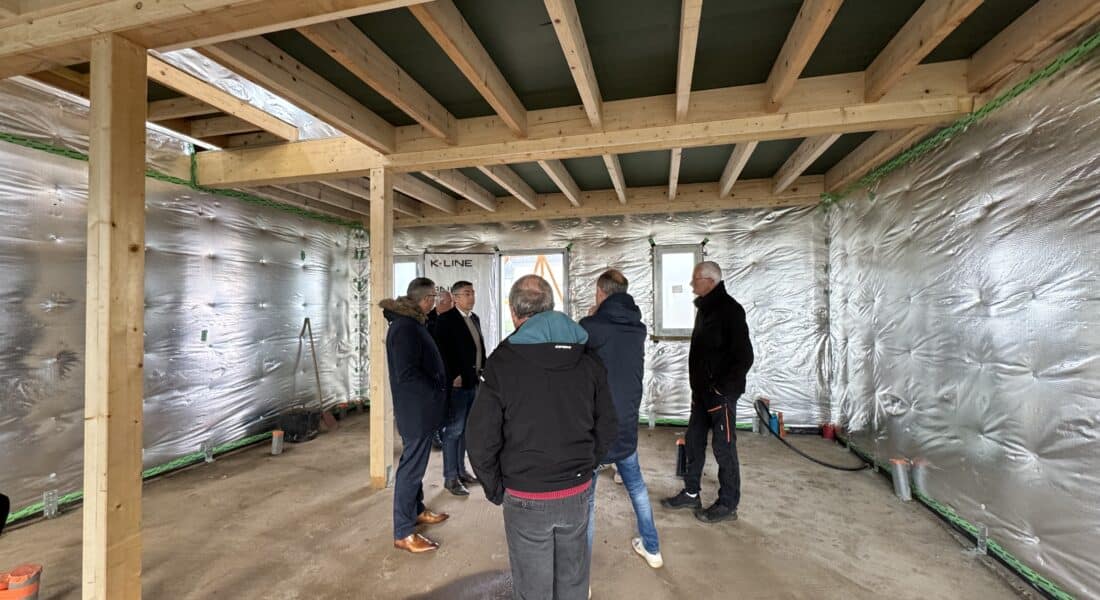 Finistère Habitat, le Conseil départemental du Finistère et la commune de Plouhinec lancent le chantier de 4 nouveaux logements, dans le lotissement René Quillivic.